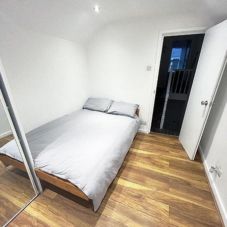 Ak Serviced Apartments - Exclusive Two-Bedroom Apartment Cardiff Kültér fotó